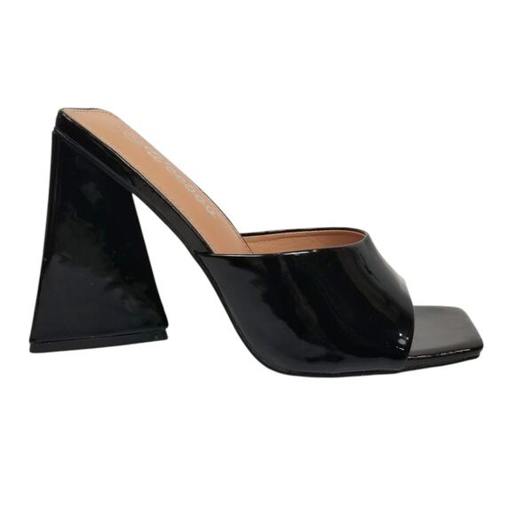 Weeboo Women's Black Faux Patent Leather Triangle Block Heel Slide Heels Size 9 - Picture 3 of 7